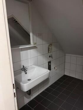 Foto - 2.5 Zimmer Dachgeschoßwohnung zur Miete in Duisburg