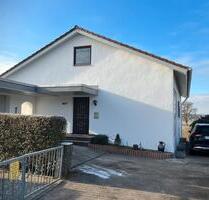 Frisch renoviertes Einfamilienhaus in wunderschöner Ortsrandlage - Bad Boll