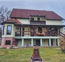 Zweifamilienhaus - 550.000,00&nbsp;EUR Kaufpreis, ca.&nbsp; 200,00&nbsp;m&sup2; in Am Ettersberg (PLZ: 99439)