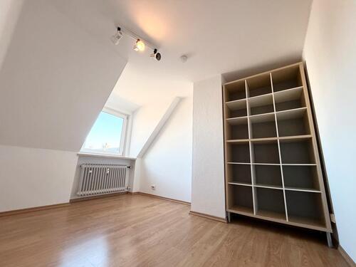 Foto - Dachgeschoßwohnung in München zum Kaufen