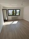 Foto - frisch sanierte 2,5 Zimmer Wohnung mit Loggia - sofort bezugsfrei