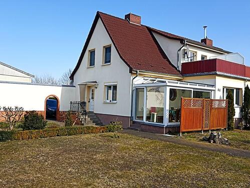 Foto - Doppelhaushälfte in Parchim in gutem Zustand mit Garten