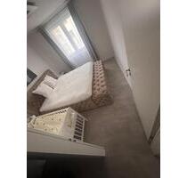 Helle 3-Zimmer-Wohnung (80 qm) – möbliert - Berlin Neukölln