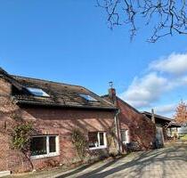 Resthof mit 7.000 qm Grundstück - kernsaniertes Wohnhaus - Wegberg