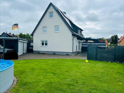 Foto - Einfamilienhaus komplett saniert