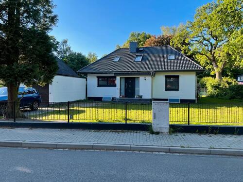 Foto - Einfamilienhaus - 840.000,00&nbsp;EUR Kaufpreis, ca.&nbsp; 210,00&nbsp;m&sup2;