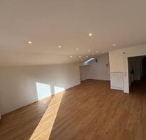 Erstbezug: Komplett sanierte 4-Zimmerwohnung - Lechbruck am See