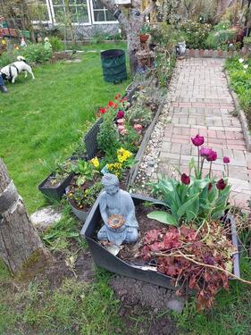 Foto - Kleingarten mit verklinkerten Steinhaus