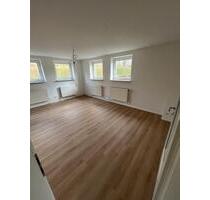 Mietwohnung Souterrain vollständig renoviert - Westerrönfeld