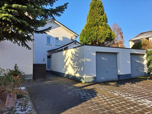 Foto - Versetzte Doppelhaushälfte in Pulheim-Sinnersdorf, Bj. 2005