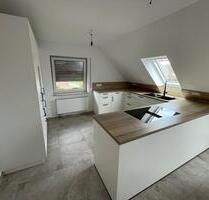 Modernisiertes 6-Raum-Wohnhaus in 2 Familienhaus mit EBK - Isenbüttel