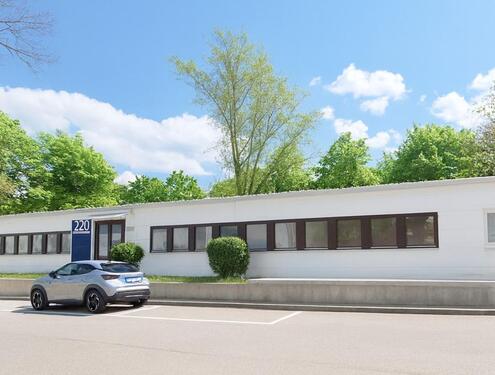 Foto - Praktische Lagerfläche mit Rampe und Büros.