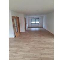 4-Zimmer-Wohnung in Karlstein - 1.300,00&nbsp;EUR Kaltmiete, ca.&nbsp; 110,00&nbsp;m&sup2; in Karlstein am Main (PLZ: 63791)