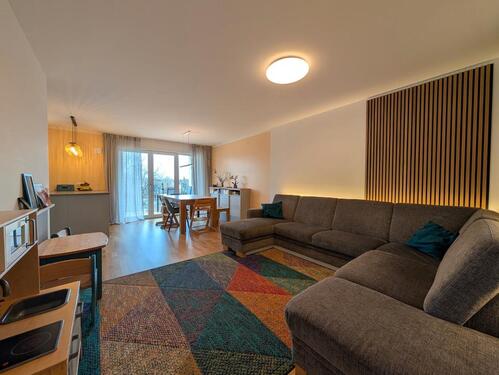 Foto - Neuwertige 4-Zimmer-Wohnung: 2 Bäder, Balkon mit Parkblick & TG