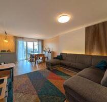 Neuwertige 4-Zimmer-Wohnung: 2 Bäder, Balkon mit Parkblick & TG - München Feldmoching-Hasenbergl