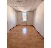 2 Zimmer Wohnung in Pirmasens - 30.000,00 EUR Kaufpreis, in Pirmasens (PLZ: 66953)