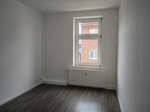 Foto - 3 Raum Wohnung im 2. OG, zentral gelegen, (Wohnung Nr. 7)