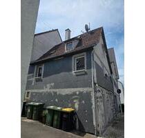 Einfamilienhaus - 275.000,00&nbsp;EUR Kaufpreis, ca.&nbsp; 132,00&nbsp;m&sup2; in Freiberg am Neckar (PLZ: 71691)