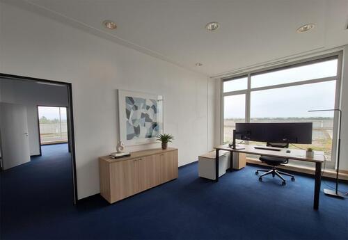 Foto - Großes BÜRO AB 9 EURM² – MIT FLEXIBLEN RÄUMEN & TEEKÜCHE!*