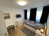 Foto - 7,17 % Bruttorendite! Sanierte 2-Zimmer-Wohnung mit Balkon –