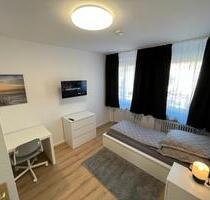 7,17 % Bruttorendite! Sanierte 2-Zimmer-Wohnung mit Balkon – - Bremen Neustadt