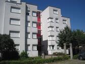 Foto - Für Sie renoviert! Neustart in Ihrer 4-Zimmer-Erdgeschoß-Wohnung mit Balkon