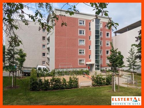 Foto - Modern sanierte 3-Raum-Wohnung mit Balkon im Zentrum! Aufzug Bad mit Wanne!
