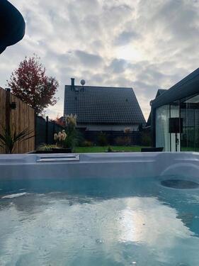 Foto - freistehendes EFH ohne Provision, mit PV, Whirlpool, Klima