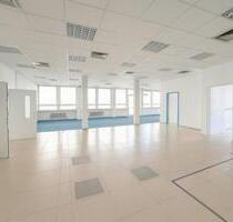 Büro- und Lagerfläche mit Rampe Geb.241 - München Aubing-Lochhausen-Langwied