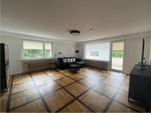 Foto - Großzügiges Wohnen mit Weitblick im begehrten Musikerviertel- möblierte 2,5 Zimmer-Wohnung