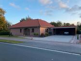 Foto - Toller Bungalow, modern, großzügig, Südlage, großer Doppelcarport