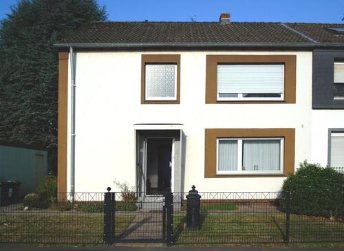 Foto - Doppelhaushälfte mit großem Garten, ruhige Lage, PLZ 52