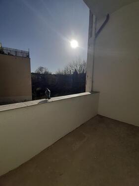 Foto - Hell und frisch renoviert in der Südstadt! 2 Balkone! Jugendstil!