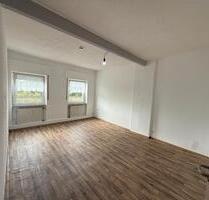 Helle 2-Zimmer-Wohnung mit Küche & Garage in Vallendar