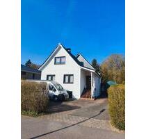 Provisionsfrei!!! Großes Einfamilienhaus in grüner Lage 650.000 € - Hamburg Langenhorn