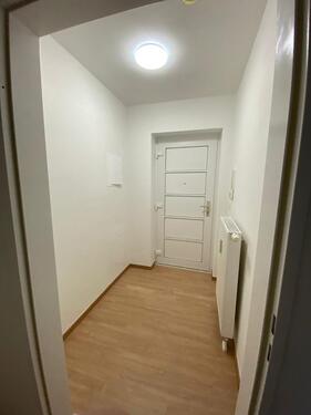 Foto - Stilvolle 2 Zimmer Wohnung mit EBK und bodentiefen Fenstern