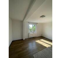 Schöne , helle kleine 1,5 Zimmer Wohnung in Ebersdorf bei Coburg