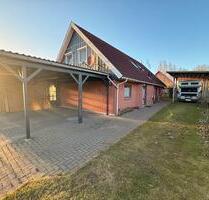 Von Privat, Familienfreundliches Einfamilienhaus mit großem Garte - Wacken