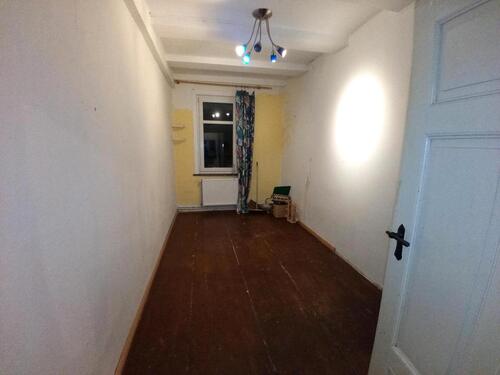 Foto - Günstige Wohnung 2 Zimmer - 320,00&nbsp;EUR Kaltmiete, ca.&nbsp; 80,00&nbsp;m&sup2;