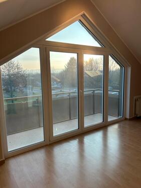 Foto - Ruhige DG Wohnung mit Balkon fußläufig zur TH Bingen