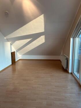 Foto - 1 Zimmer Dachgeschoßwohnung zur Miete in Bingen am Rhein