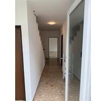 Lichtdurchflutete 3- Zimmer Wohnung mit Terrasse und 95 qm - Armsheim