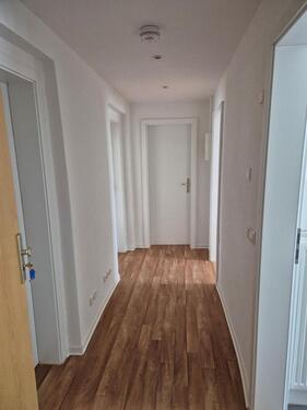 Foto - 3 Raumwohnung, Balkon, Küche + Bad mit Fenster