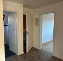 Helle 3,5 Zimmer DG Wohnung mit Einbauküche - Sulzbach an der Murr