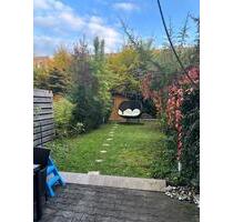 Top renovierte 4-Zimmer Wohnung mit eigenem Garten und Terrasse - Germering