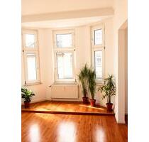 Schöne helle Whg 1.OG, 94qm, gepflegt, 3 Zi, gr. WZ, ruhige Lage - Gelsenkirchen Ückendorf