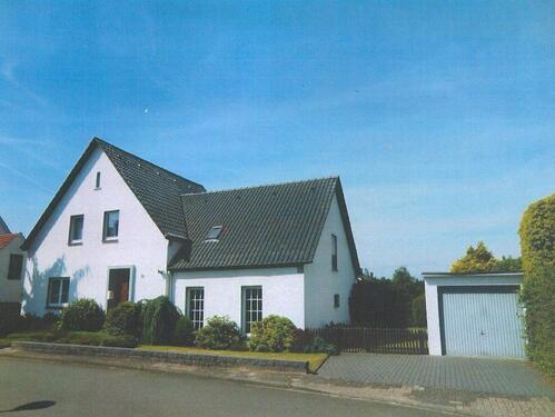 Foto - Preiswertes, gepflegtes 6-Raum-Einfamilienhaus zu vermieten