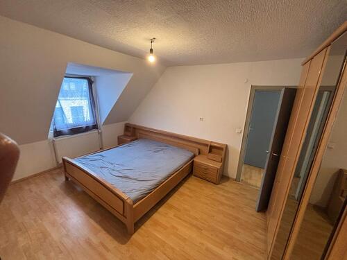Foto - 1 Zimmer Dachgeschoßwohnung zur Miete in Düsseldorf