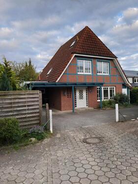 Foto - Einfamilienhaus zu vermieten - 910,00&nbsp;EUR Kaltmiete, ca.&nbsp; 140,00&nbsp;m&sup2;