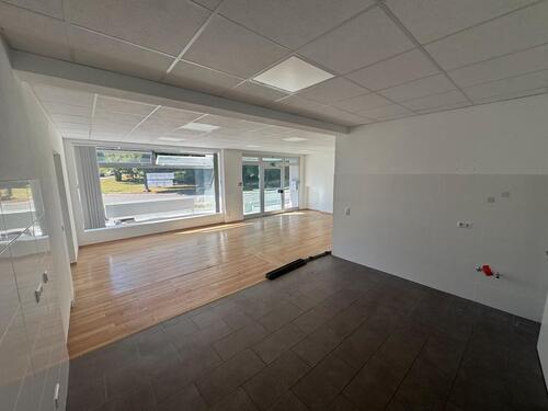 Foto - Zum vermieten - 1.100,00 EUR Kaltmiete,